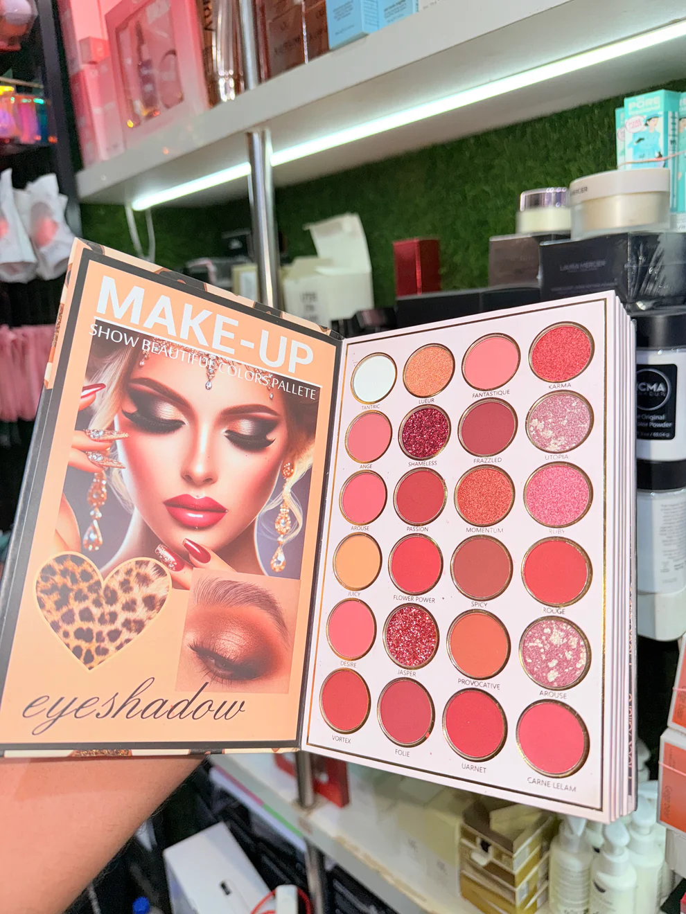 Exclusive Tiger Heart 6 Page Makeup Book Pallete - Image 3