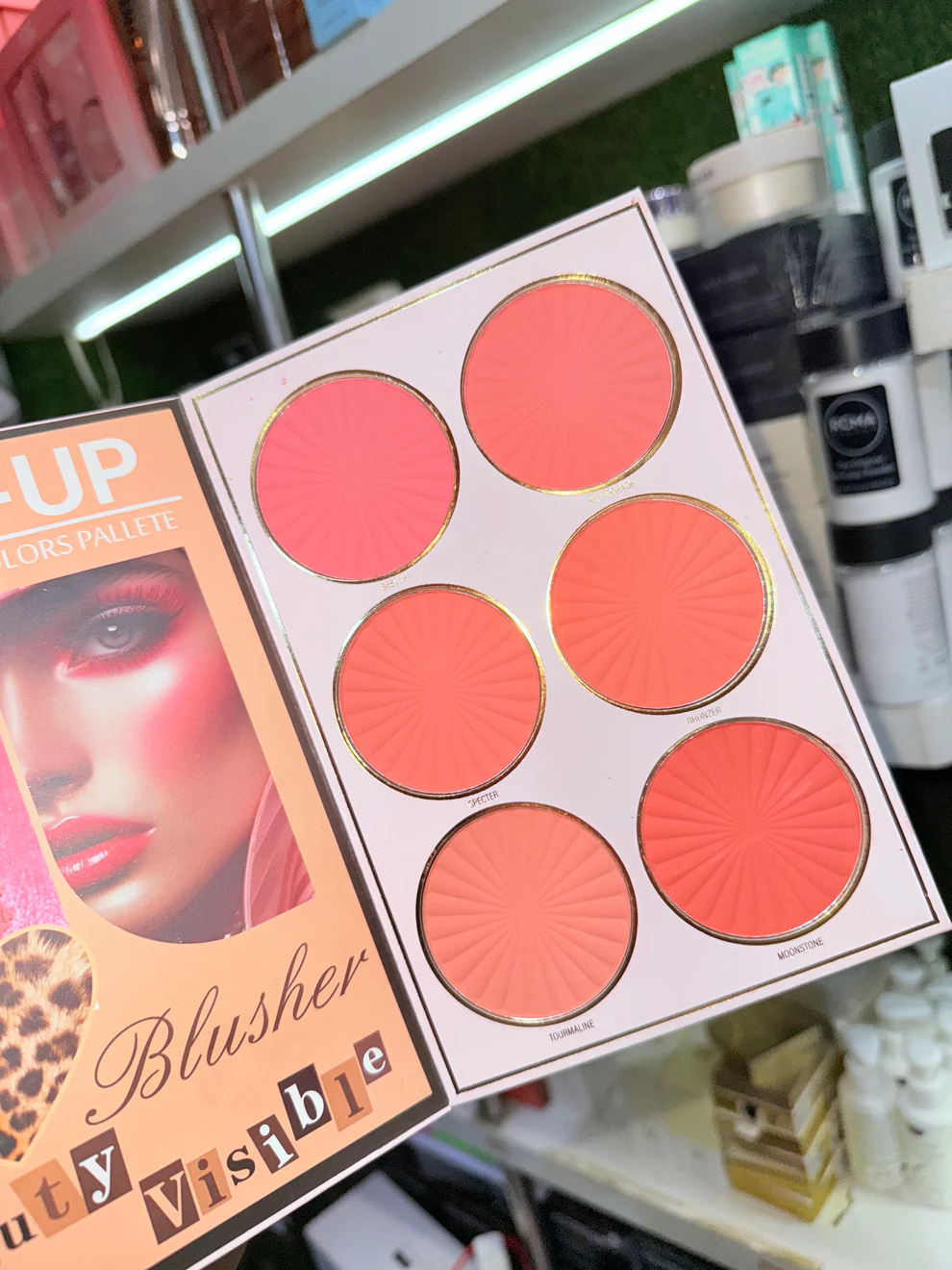 Exclusive Tiger Heart 6 Page Makeup Book Pallete - Image 6