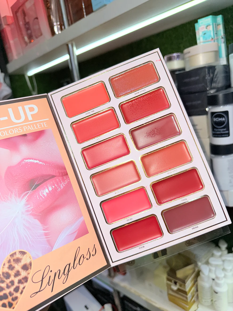 Exclusive Tiger Heart 6 Page Makeup Book Pallete - Image 7