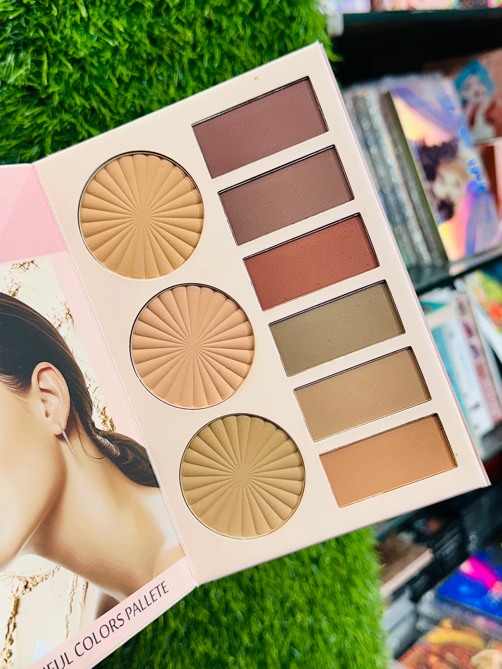 Mocmallure Pocket Friendly Makeup Book (3 Page) - Image 2