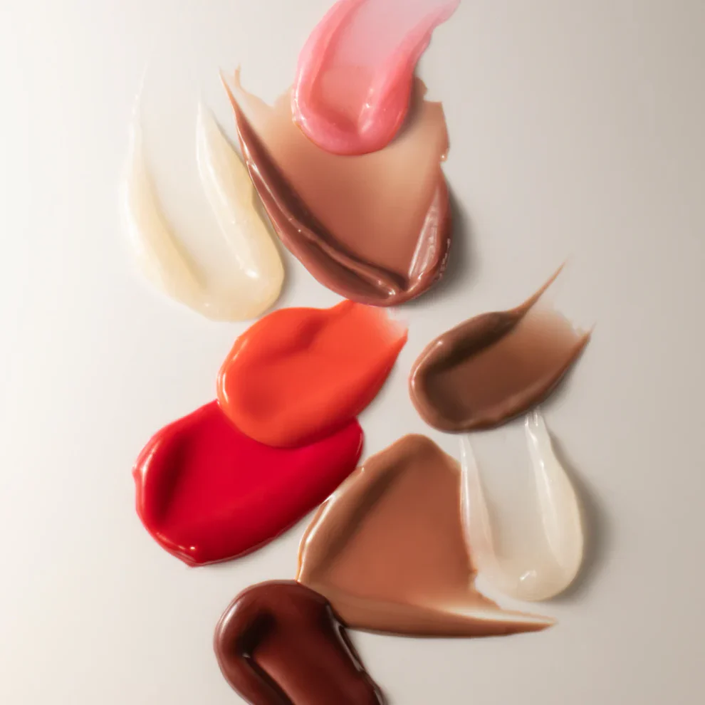 Summer Fridays Lip Butter Balm for Hydration & Shine - Image 4