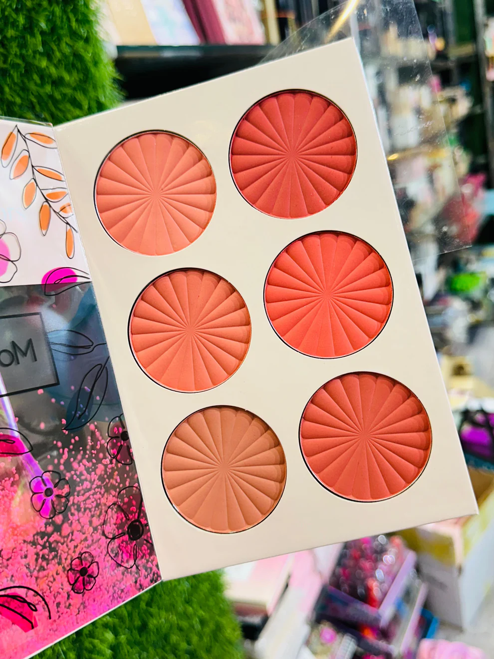 Mocmallure Flower Viral All In One Makeup Book Palette - Image 4